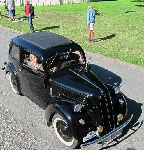 022a_ford_popular_1953.jpg - Ford Popular 1953