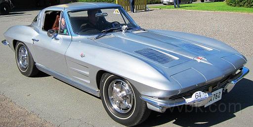 026_corvette_sting_ray_1963.jpg - Corvette Sting Ray 1963