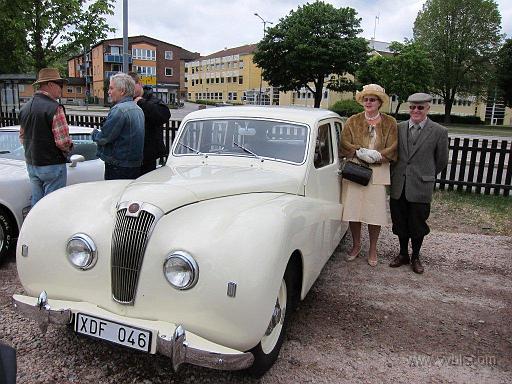 56_lea_francis_mark_six_saloon_1949.jpg