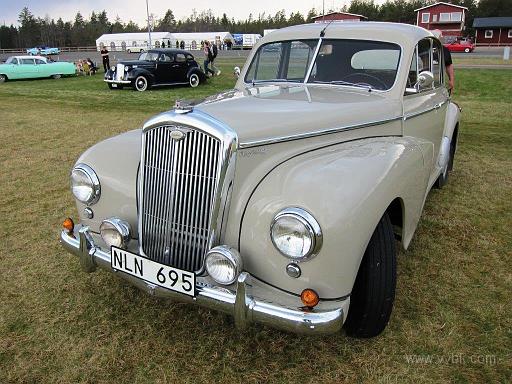 054.jpg - Wolseley 6-80 saloon 1950